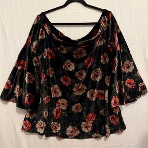 Torrid Black Floral Off Shoulder Velvet Bell Sleeves Boho Babydoll Top Sz 1X